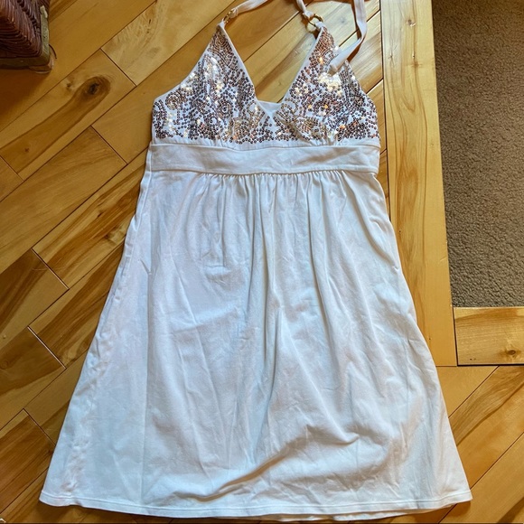 Victoria’s Secret Swim Coverup - Picture 2 of 9